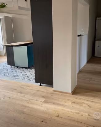 Parquet maxiplancia oliato con nodi a Savona