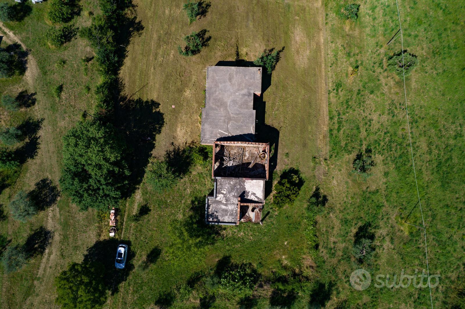 Rustico bifamigliare con terreno annesso - Vista 4