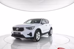 VOLVO XC40 B3 Mild hybrid Benzina Essential