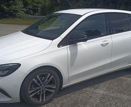 Mercedes classe b sport plus prestige pack night