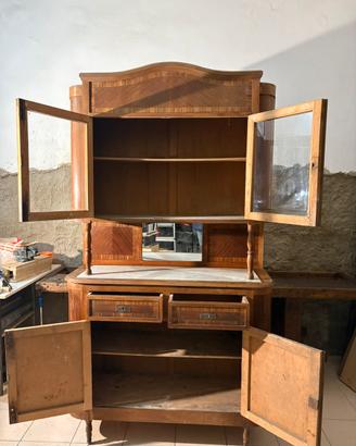 Credenza antica