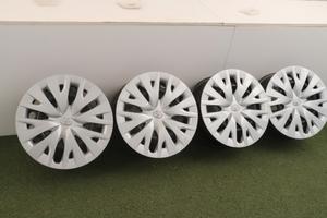 Cerchi in ferro Toyota Yaris 15 ORIGINALI 2151655