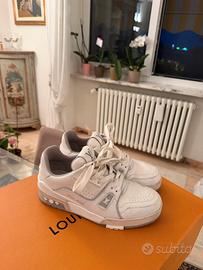 Sneakers Louis Vuitton Trainer in pelle bianche