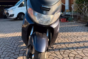 Scooter Suzuki Burgman 400AN