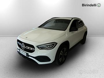 MERCEDES-BENZ GLA (H247) - GLA 200 d Auto