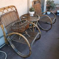 Salottino poltrone e tavolino vintage in rattan