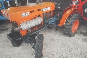 Trattori Kubota vari modelli