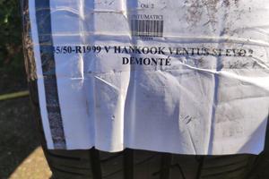 Gomme auto