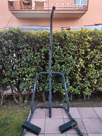 Supporto sacco boxe a terra 