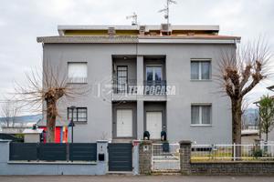 PORZIONE DI BIFAMILIARE COMPLETAMENTE RISTRUTTURAT