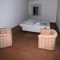 POLTRONCINE E POLTRONE VARIE e DIVANO