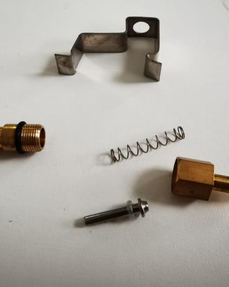 Beverini automatici per uccelli