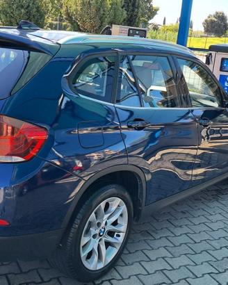 Autovettura BMW X1