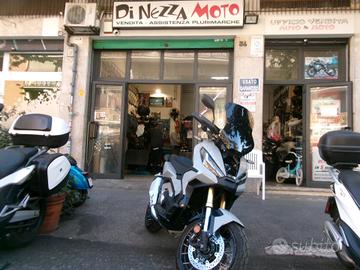 Honda X-ADV 750 dct abs