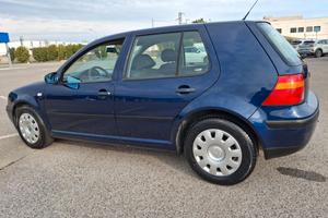 Volkswagen Golf 1.4 BENZINA-SOLO 81mila KM.