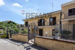 Villa a schiera - Acireale