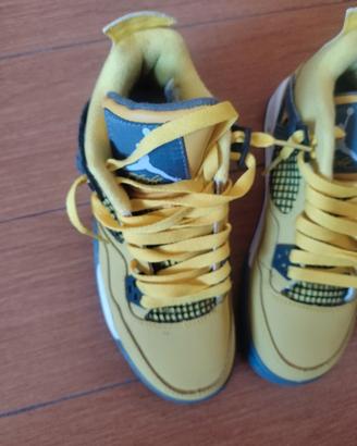 Jordan 4 numero 37,5