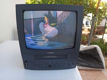SAMSUNG TV +VIDEOREGISTRATORE