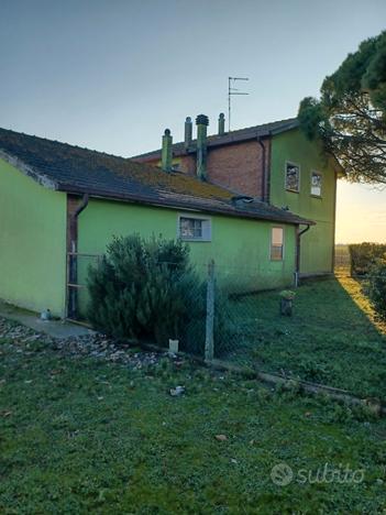 Casa in campagna a pochi km dal mare oca marina ro