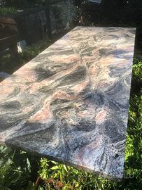 Tavolo da Esterno In Granito e Ferro Battuto