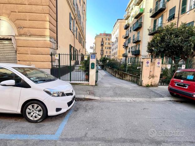 POSTO AUTO A GENOVA