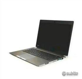 PortatileToshiba i5 ssd 250 gb 8 ramgb win 11 pro