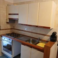 Cucina usata come da foto.