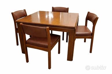Tavolo e 4 sedie