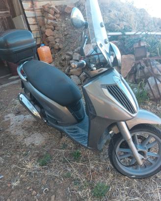 Piaggio Carnaby 300  cruiser