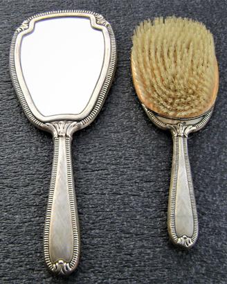 Antica parure specchio con spazzola  argento"800".