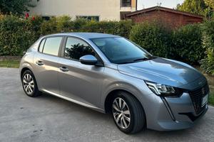 Peugeot 208 1.2 benzina 100cv