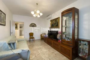 Quadrilocale Zona Viali Con Garage