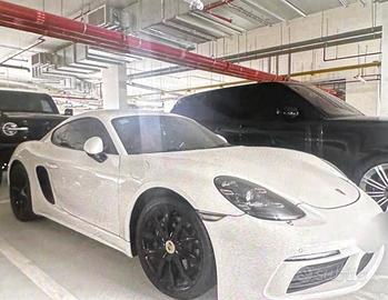 Porsche 718 Cayman 2.0