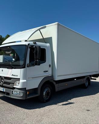 MERCEDES ATEGO 2012