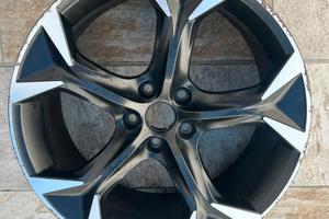 Cerchio in lega 19” cupra