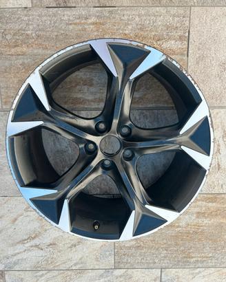Cerchio in lega 19” cupra