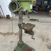 Trapano a colonna Serrmac Rag 20/22