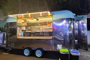 Food truck, street food, autonegozio