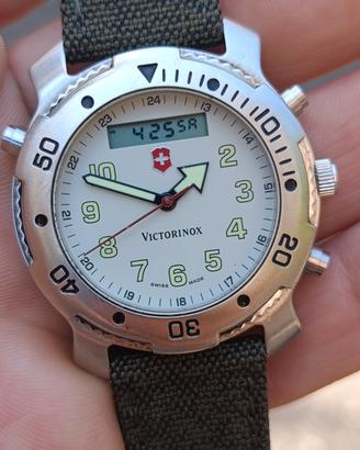 Victorinox swiss made quarzo Ana-digi