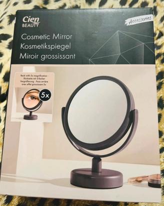 Specchio cosmetico