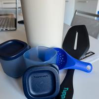 Set Tupperware