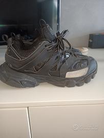 Balenciaga track