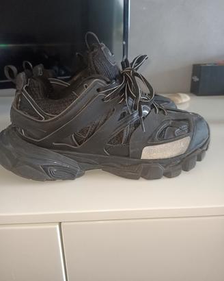 Balenciaga track