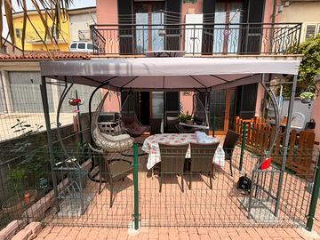 Gazebo 3x3 con zanzariere