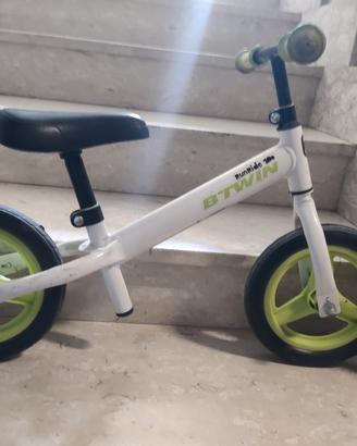 bicicletta senza pedali BTwin