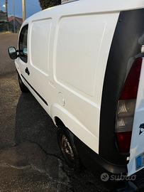 Fiat Doblò cargo lamierato 1.9 jtd - Anno 2003