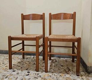 sedie in legno con seduta in paglia