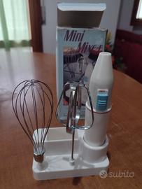 Mixer a batteria per caffe shake o cappuccino
