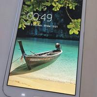 Samsung Galaxy Tab 3 8.0 3G 8"