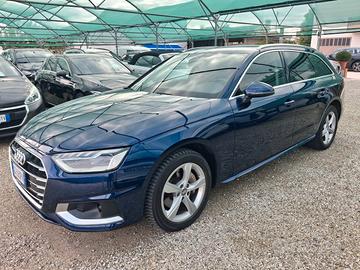 Audi A4 Avant 40 2.0 tdi Business Sport 190cv s-tr